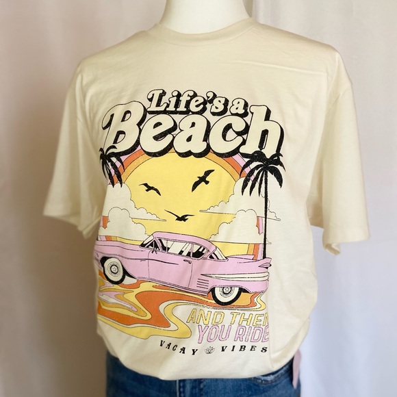Vacay Vibes Tee - Picture 1 of 2